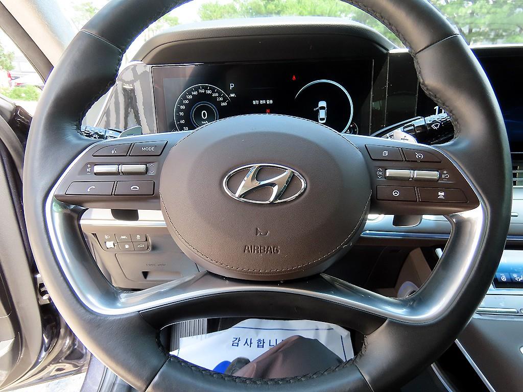 HYUNDAI Grandeur - Vista 8