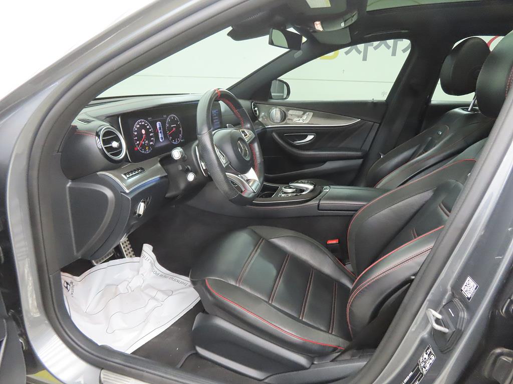 Mercedes Benz E class - Vista 5