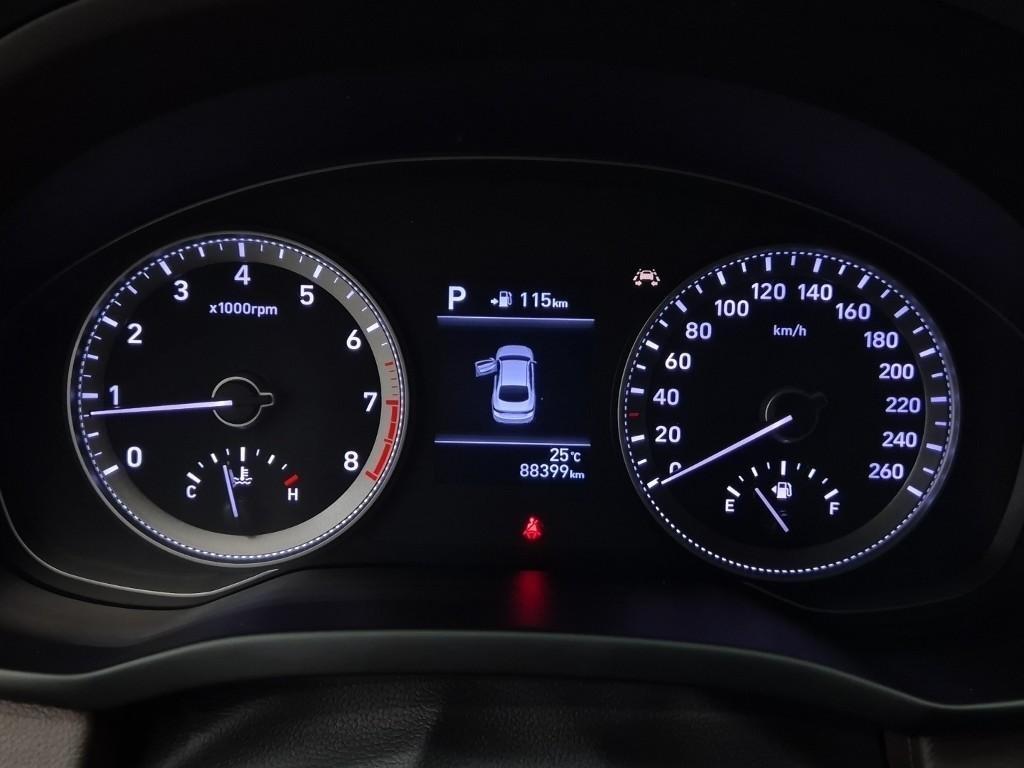 HYUNDAI Grandeur - Vista 6
