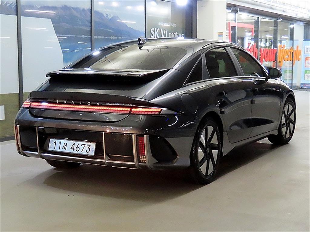 HYUNDAI Ioniq 6 - Vista 4
