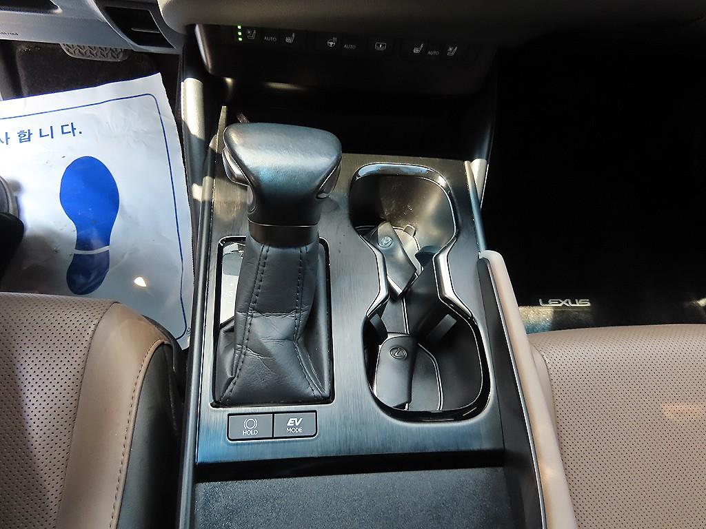 Lexus ES - Vista 10