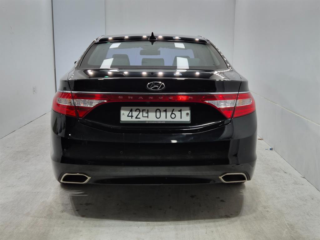 HYUNDAI Grandeur - Vista 3