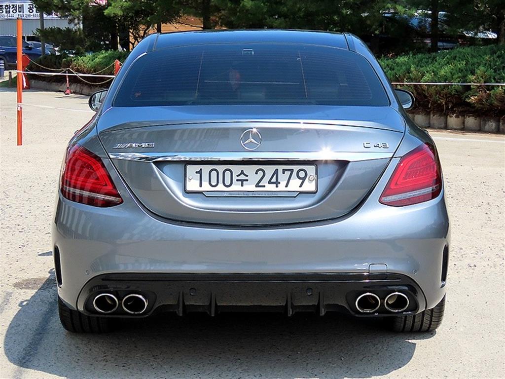Mercedes Benz C Class - Vista 4