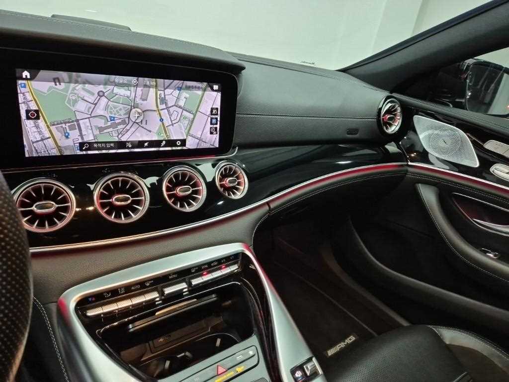 Mercedes Benz AMG GT - Vista 10
