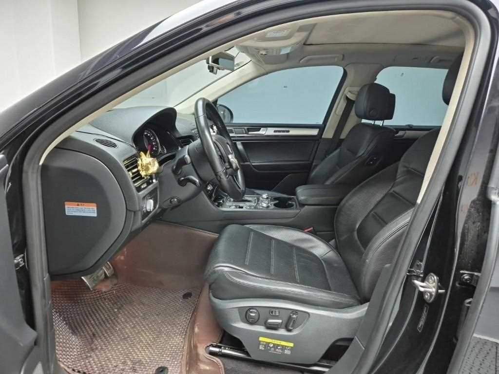 Volkswagen Touareg - Vista 11
