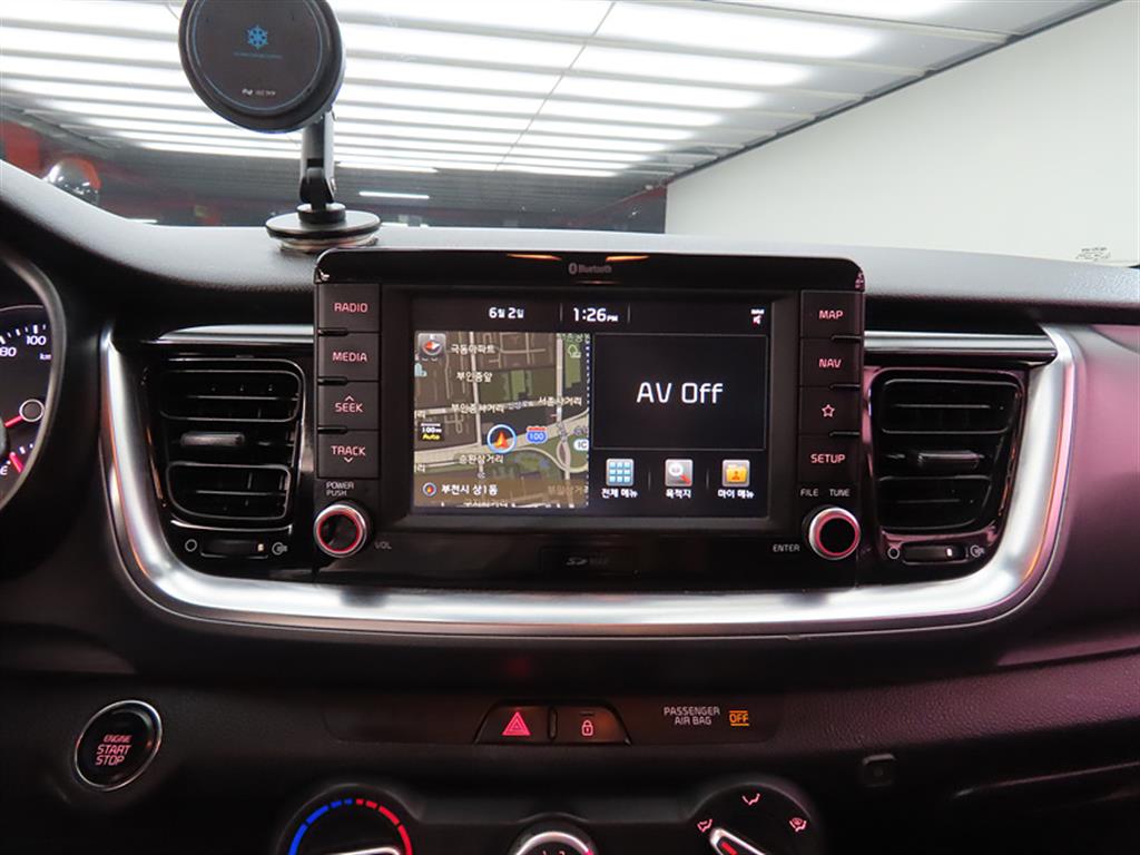 KIA Stonic 2018 Rojo - Importación desde Corea - HF Imports Iquique - Foto 16