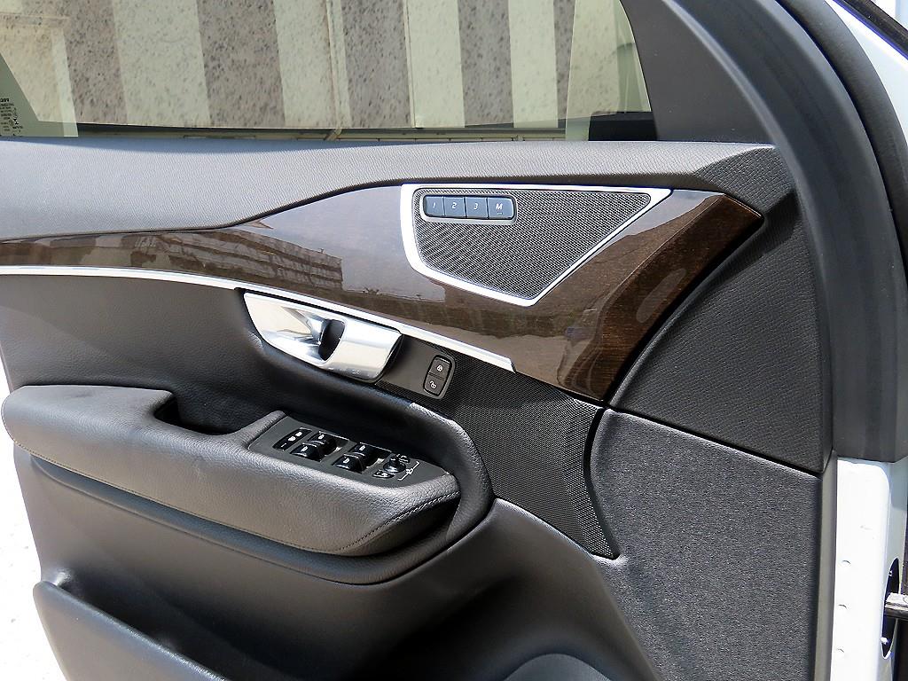 Volvo XC90 - Vista 12