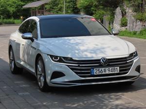 Volkswagen Arteon - Vista 4