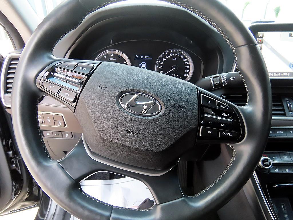HYUNDAI Grandeur - Vista 8