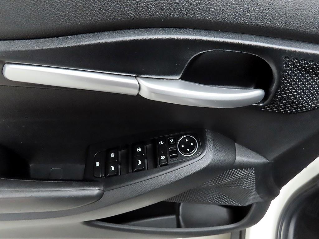 KIA Seltos - Vista 11