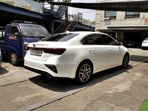 KIA K3 - Vista 8
