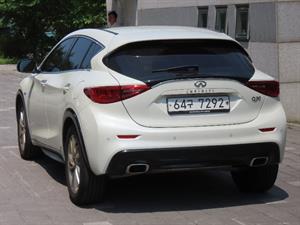 Infiniti Q - Vista 8