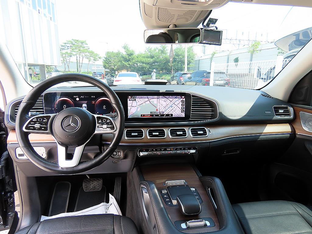 Mercedes Benz GLE Class - Vista 7