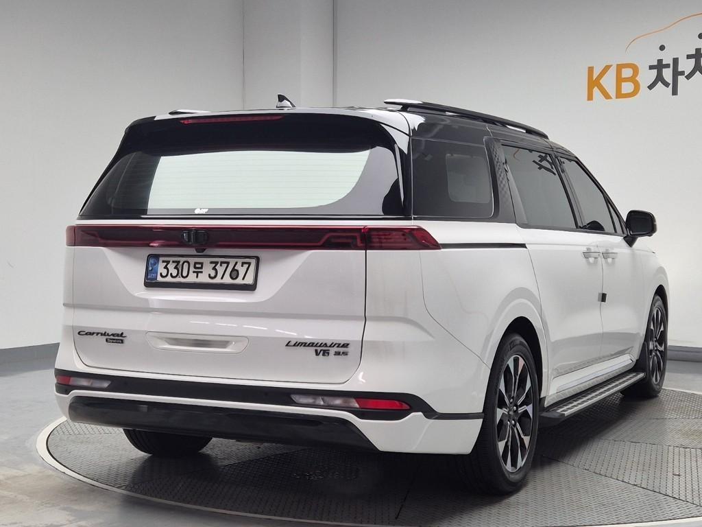 KIA Carnival - Vista 3