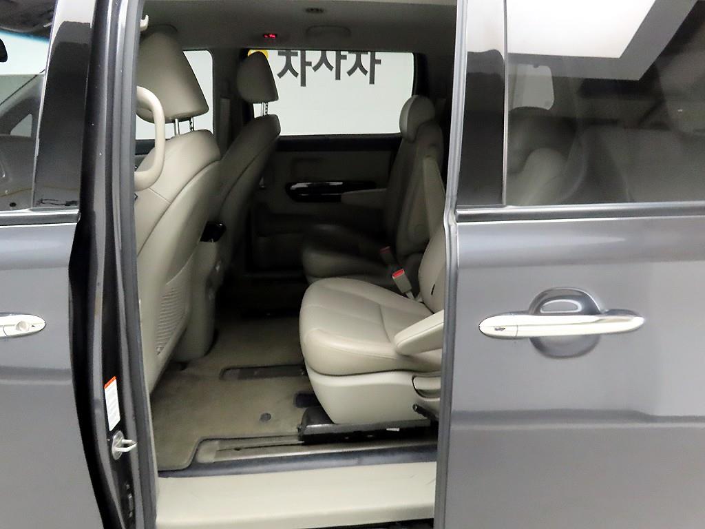 KIA Carnival 2017 Gris - Importación desde Corea - HF Imports Iquique - Foto 14