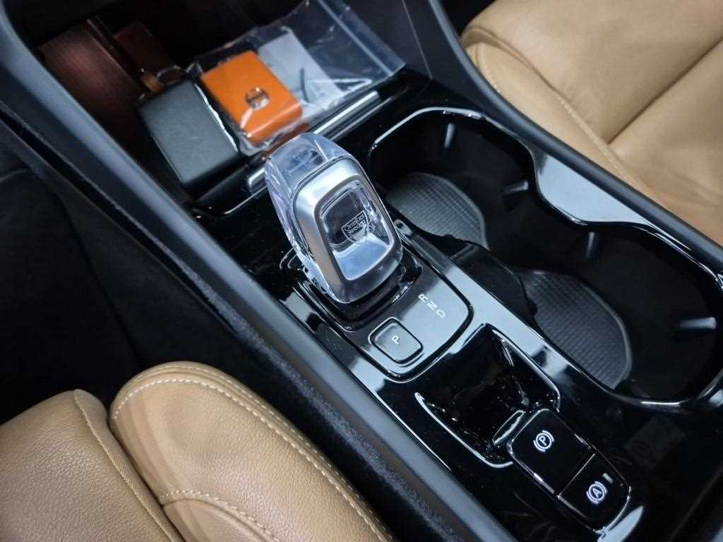Volvo XC40 - Vista 7