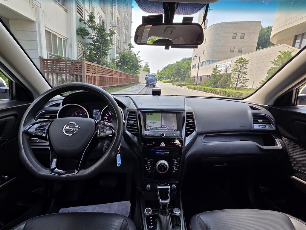 Ssangyong Tivoli - Vista 12