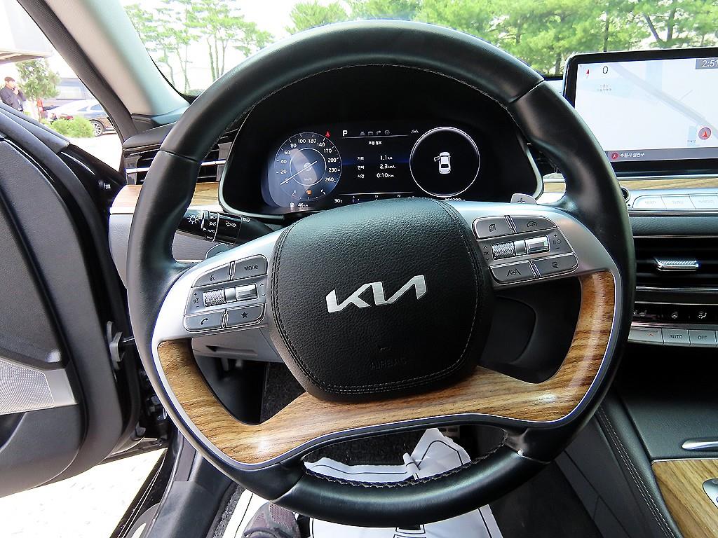 KIA K9 - Vista 8
