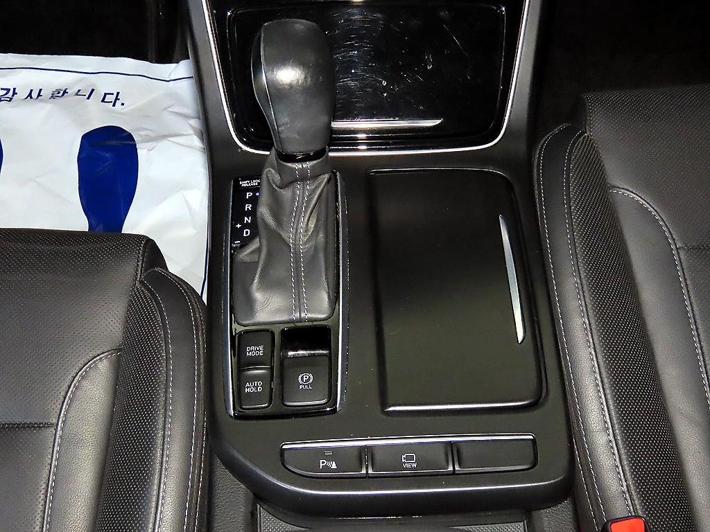 HYUNDAI Grandeur - Vista 12