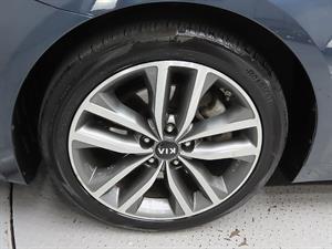 KIA K5 - Vista 10