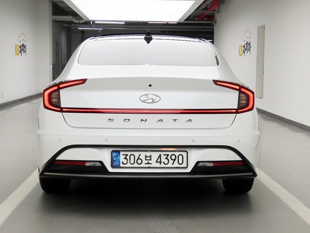 HYUNDAI Sonata - Vista 3