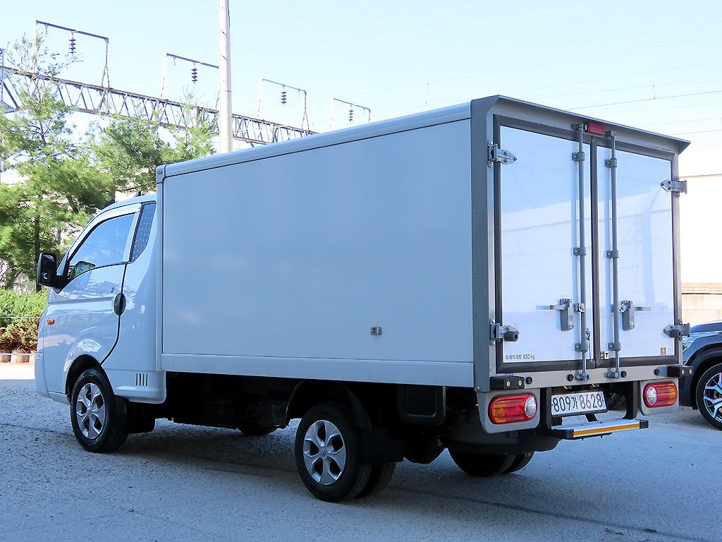 Small Truck Cargo (small) - Vista 3