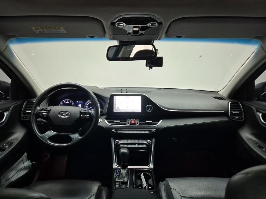 HYUNDAI Grandeur - Vista 7