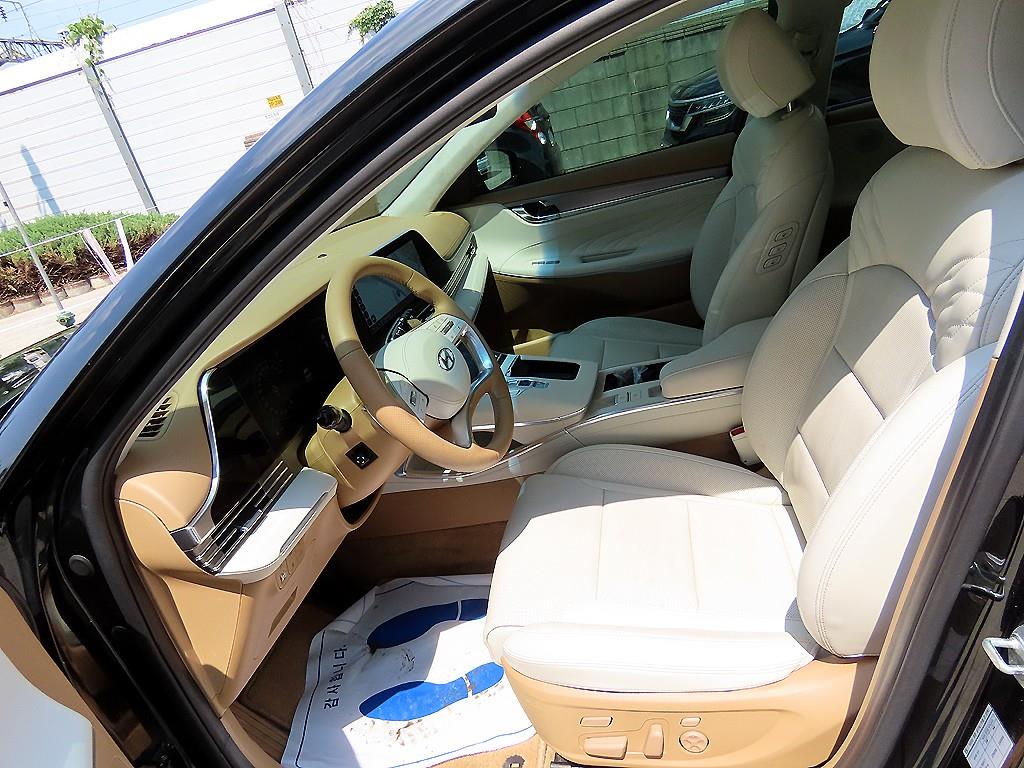HYUNDAI Grandeur - Vista 5