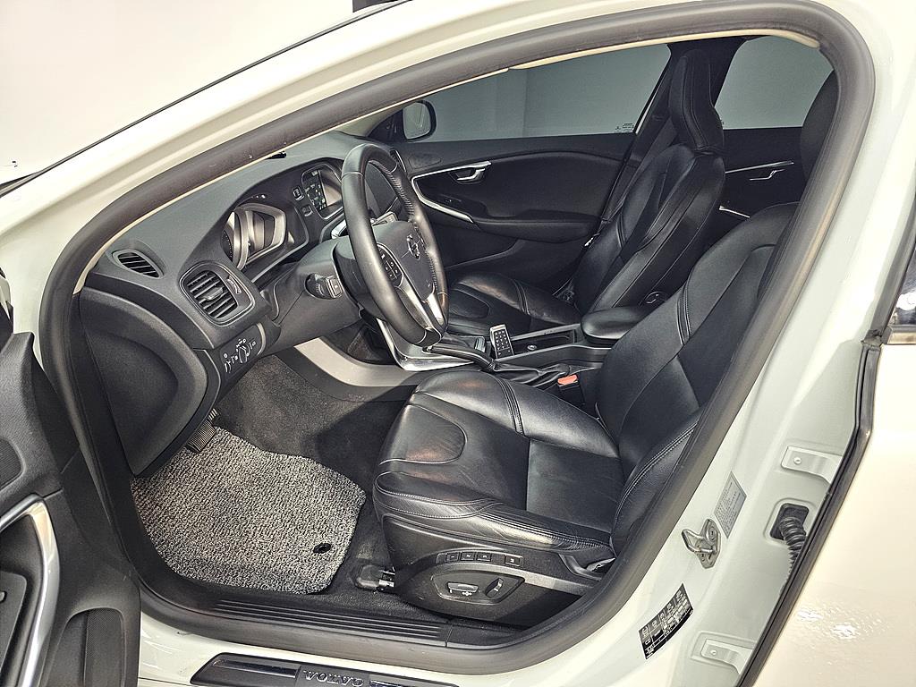 Volvo V40 - Vista 8