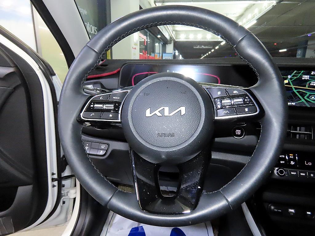 KIA Seltos - Vista 8