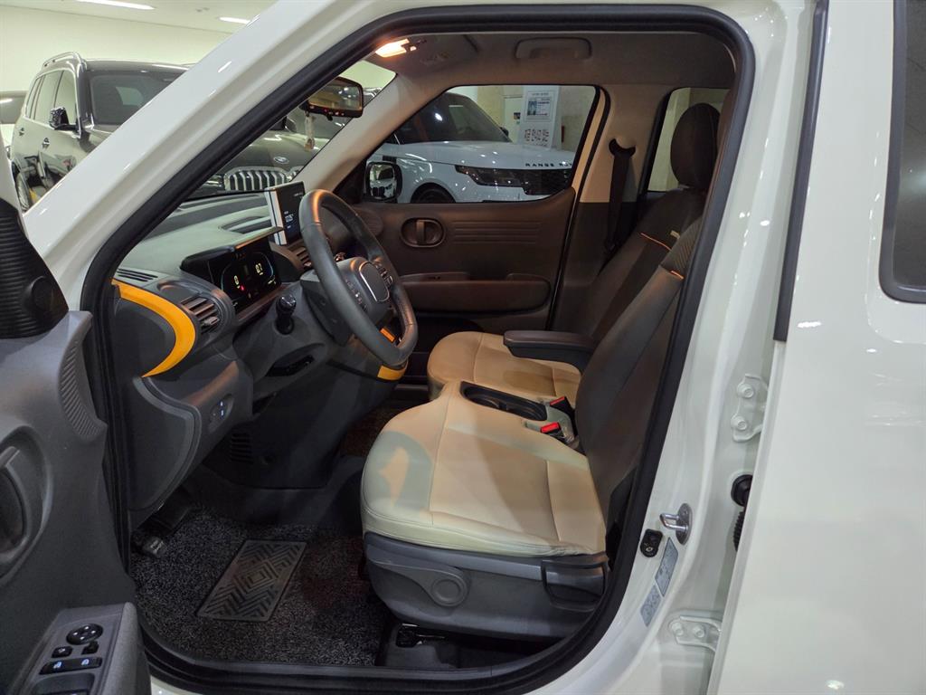 HYUNDAI Casper - Vista 6