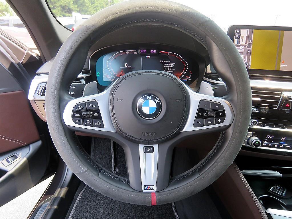 BMW 5 Series - Vista 11