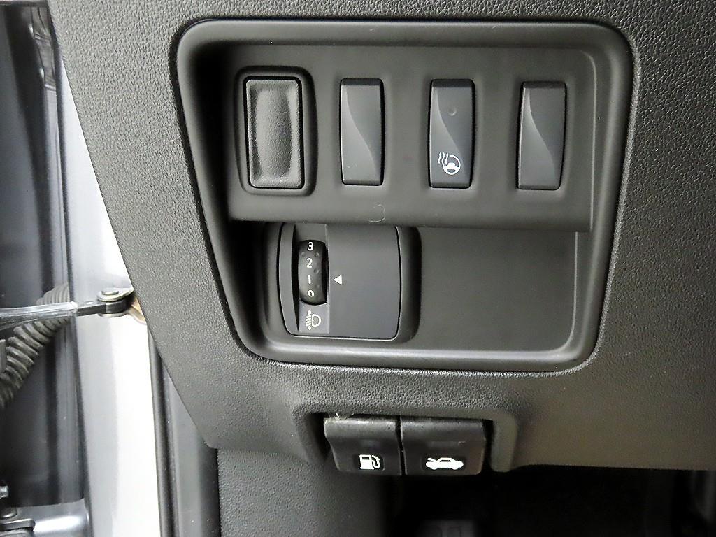 SAMSUNG QM6 - Vista 12