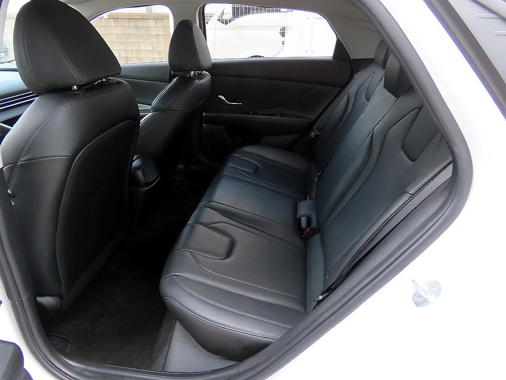 HYUNDAI Avante - Vista 6