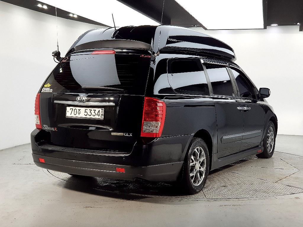 KIA Carnival - Vista 4