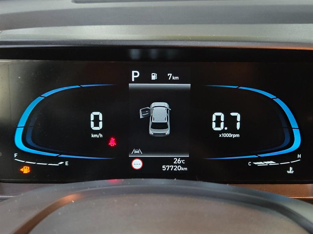 HYUNDAI Casper - Vista 10