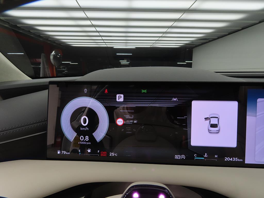 Genesis G80 - Vista 9