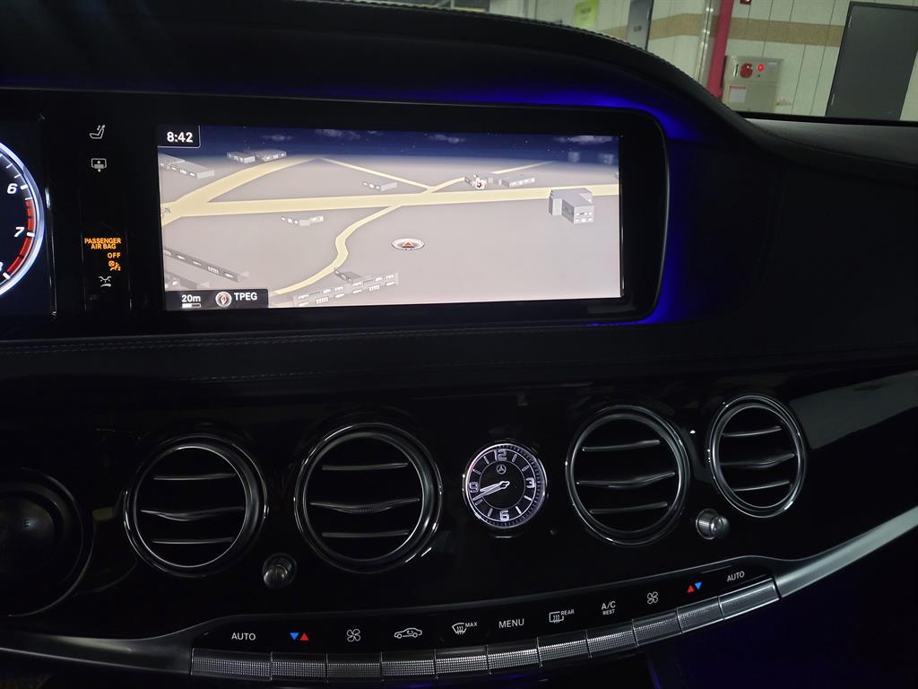 Mercedes Benz S Class - Vista 7