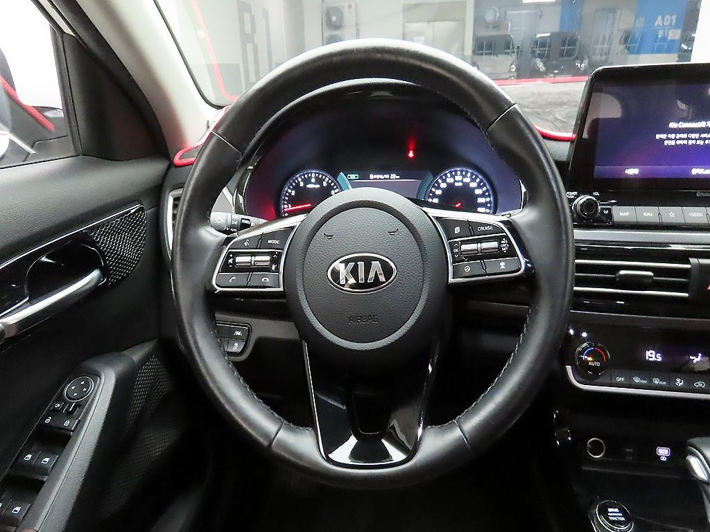KIA Seltos - Vista 7