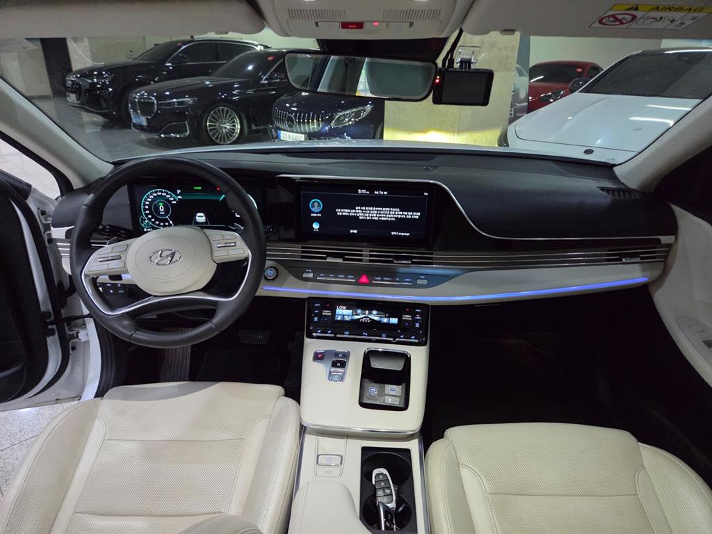 HYUNDAI Grandeur - Vista 8