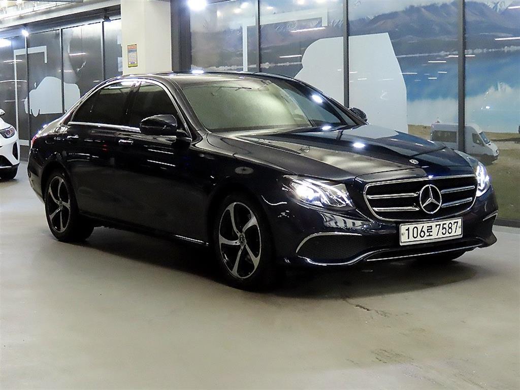 Mercedes Benz E class 2020 Azul - Importación desde Corea - HF Imports Iquique - Foto 1
