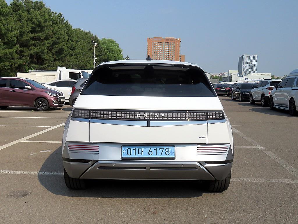 HYUNDAI Ioniq 5 - Vista 3