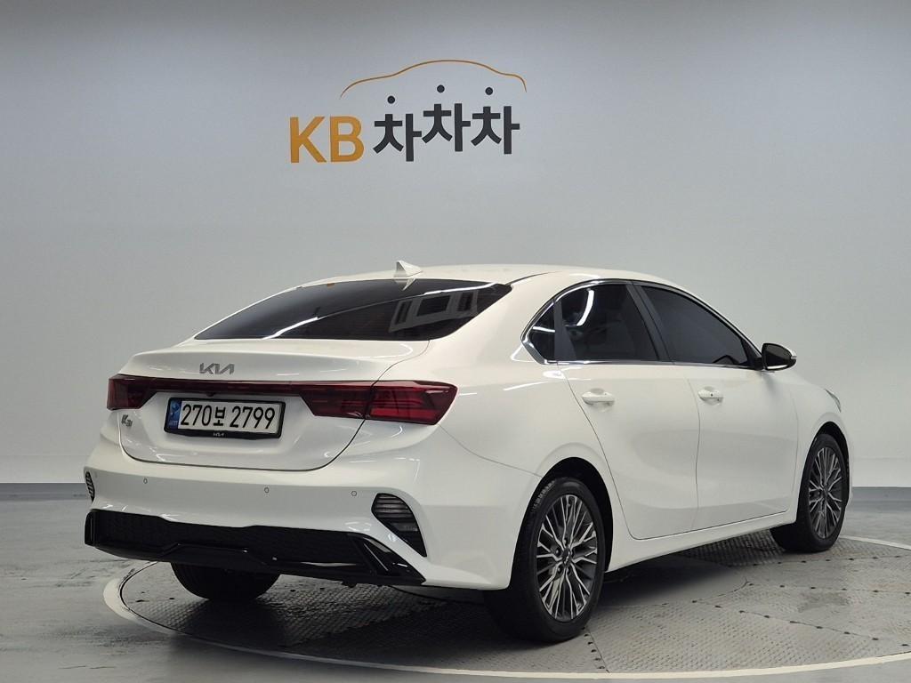 KIA K3 - Vista 3