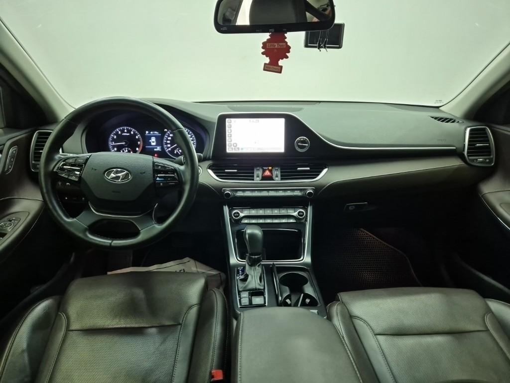 HYUNDAI Grandeur - Vista 7