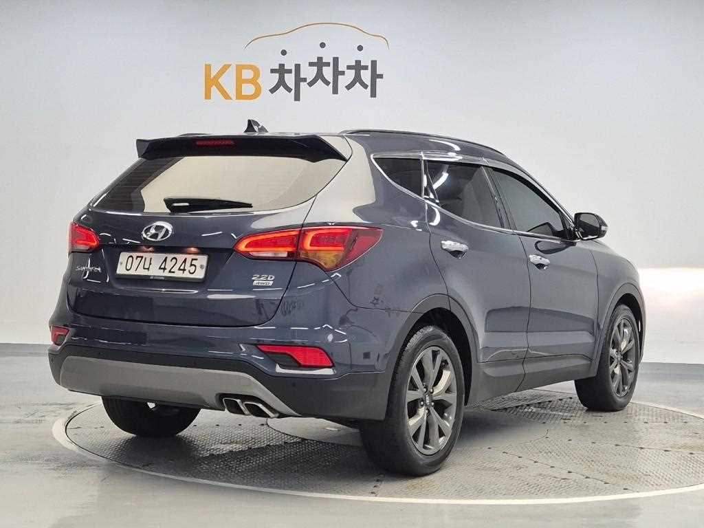 HYUNDAI Santa Fe - Vista 3