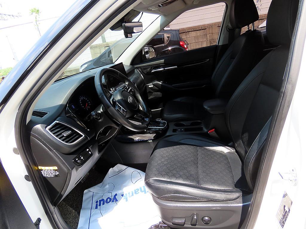 KIA Seltos - Vista 5
