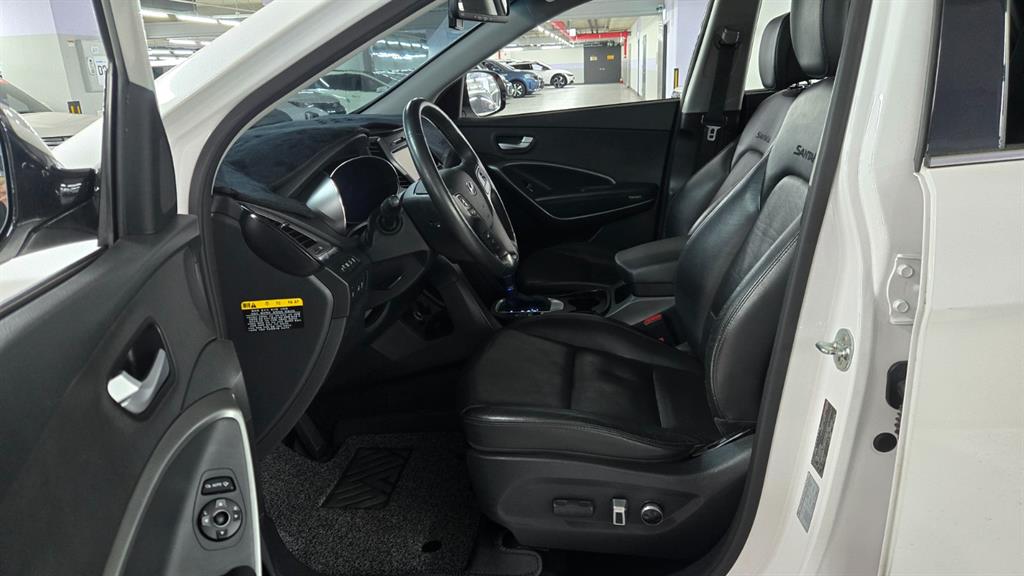 HYUNDAI Santa Fe - Vista 5