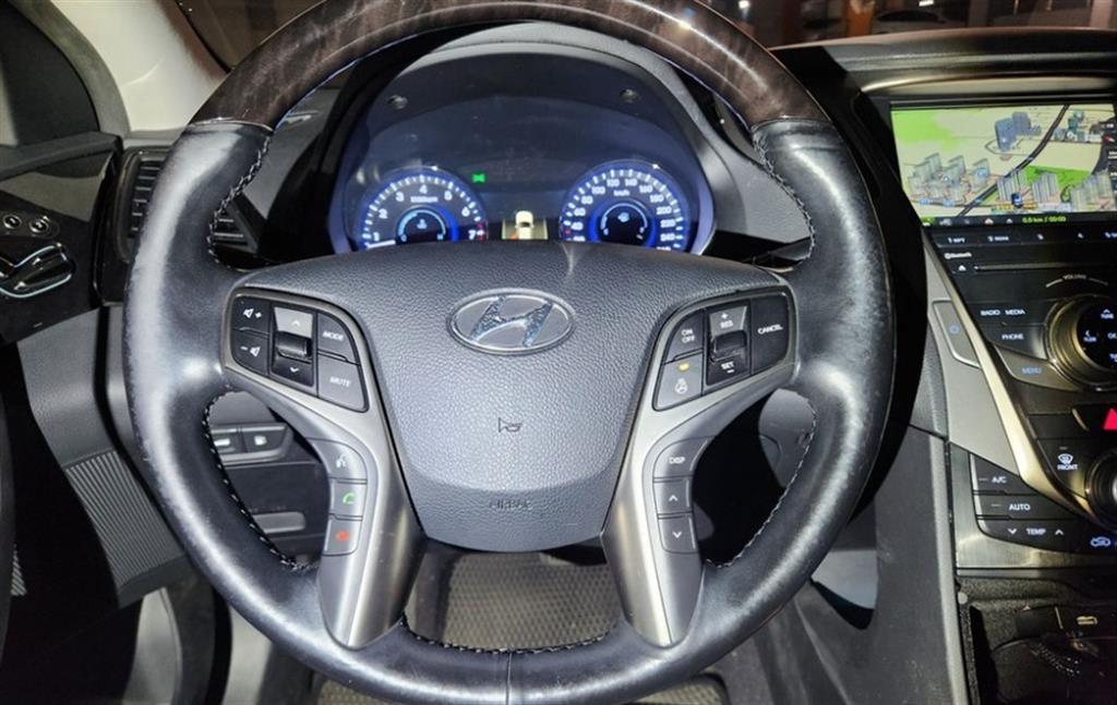 HYUNDAI Grandeur 2014 Blanco - Importación desde Corea - HF Imports Iquique - Foto 14
