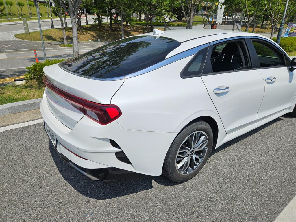 KIA K5 - Vista 6