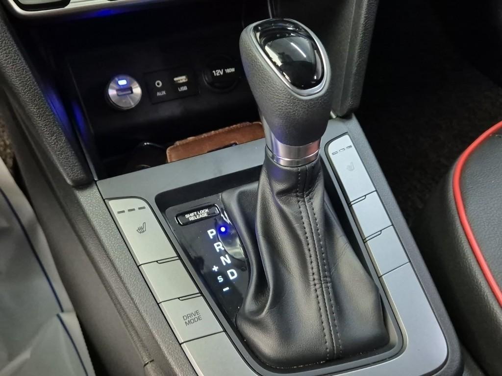 HYUNDAI Avante 2019 Gris - Importación desde Corea - HF Imports Iquique - Foto 20